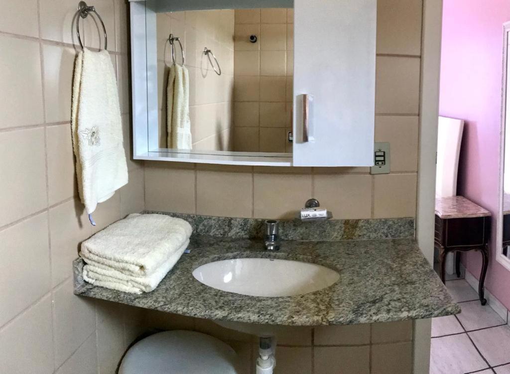 Apartamento Pe Na Areia E Aguas Tranquilas No Centro De Guarapari Zewnętrze zdjęcie